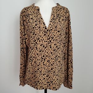 Gap Cheetah Print Top Size Medium